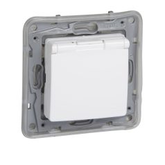 Niloé 2P+F aljzat IP44 biztonsági zsaluval, fehér 764547