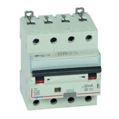   DX3 4P kombinált áram-védőkapcsoló  C32 6000A / 10kA 30mA A típus