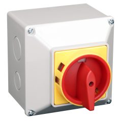   Tracon 400V, 50Hz, 20A, 3P, 5,5kW, 48×48mm, IP44 TSS-20/3TS Tokozott biztonsági lakatolható szakaszoló kapcsoló, sárga 5997374162104