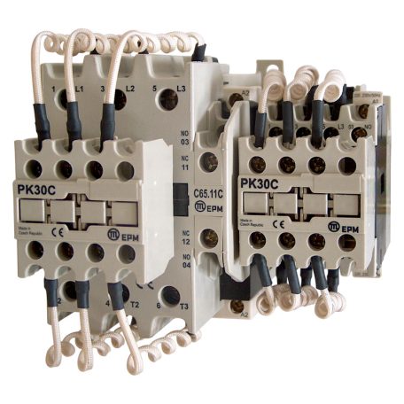 Tracon 690V, 50Hz, 17A, 12,5kVAr, 400V AC, 3×NO+1×NC TR1C1710B Kontaktor kondenzátortelepek kapcsolásához 5997374150293