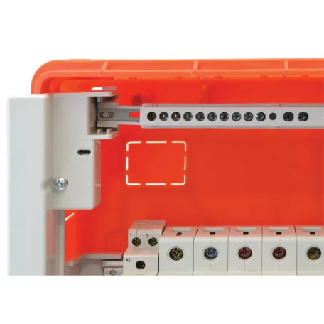 Tracon 230/400VAC, 63A, 7,6×18,3mm, L=250 mm, 24P, IP20 NPE-Z-24 Szigetelt földelősín (N/PE) EDSS-12/. mod.elosztóhoz 5997374201674