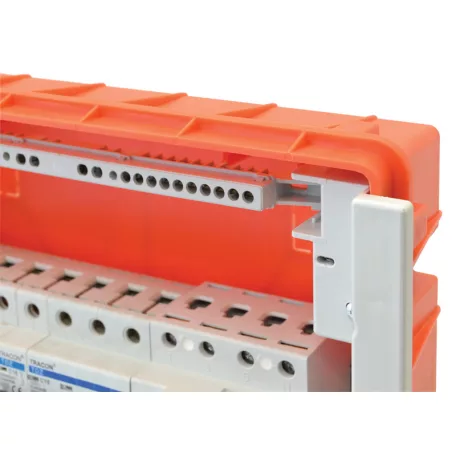 Tracon 230/400VAC, 100A, 13,7×26,6mm, L=360 mm, 38P, IP20 NPE-Z-38 Szigetelt földelősín (N/PE) EDSS-18/. mod.elosztóhoz 5997374205528