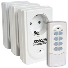   Tracon 230VAC, 50Hz, 3600W, IP20, 433,92MHz RCS13 Távkapcsolós csatlakozóaljzat, 3 aljzat, 1 távírányító 5997374215855